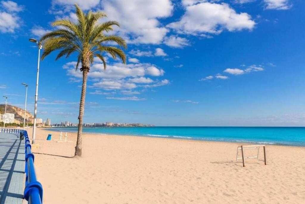 Casco Antiguo3 Minutos De La Playa Alicante Exterior photo